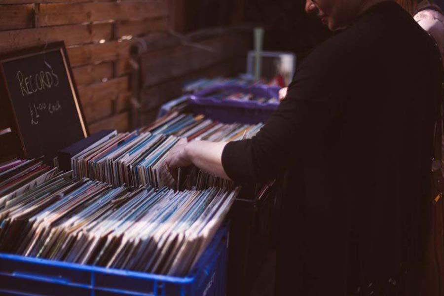 6 Positive Benefits of Listening to Music