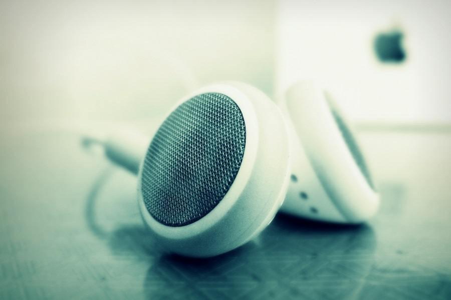 Understanding Different Headphone Sizes & Shapes