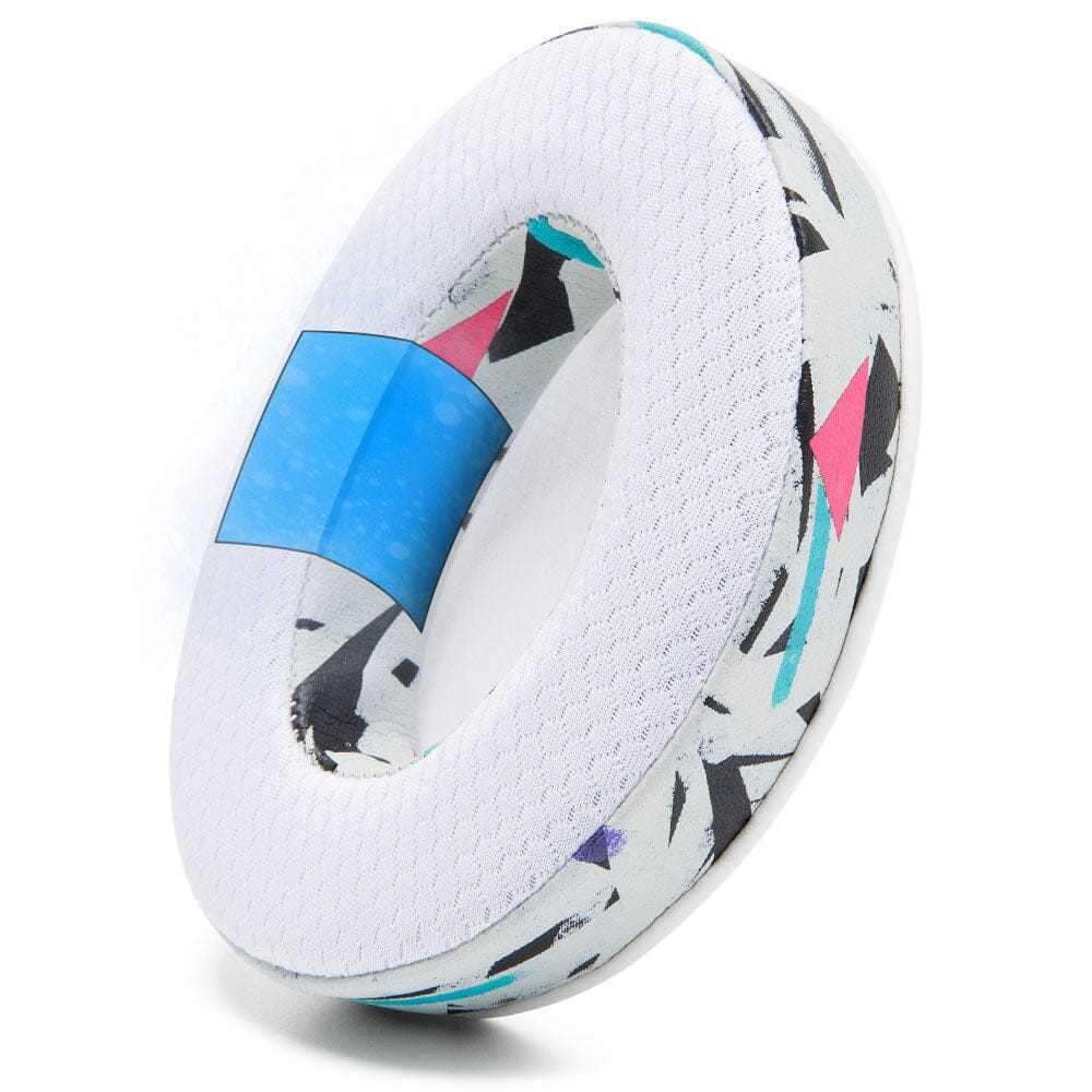 WC FreeZe - Hybrid Cooling Gel Infused Gaming Earpads | 90s White