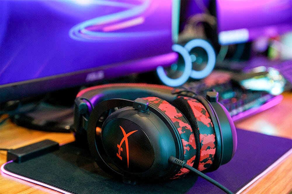 WC FreeZe - Hybrid Cooling Gel Infused Gaming Earpads | Red Camo