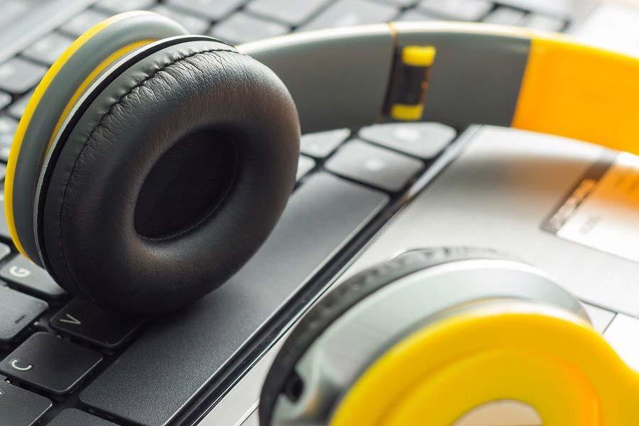 Your Guide to Cool Earphones That Are Also High Quality