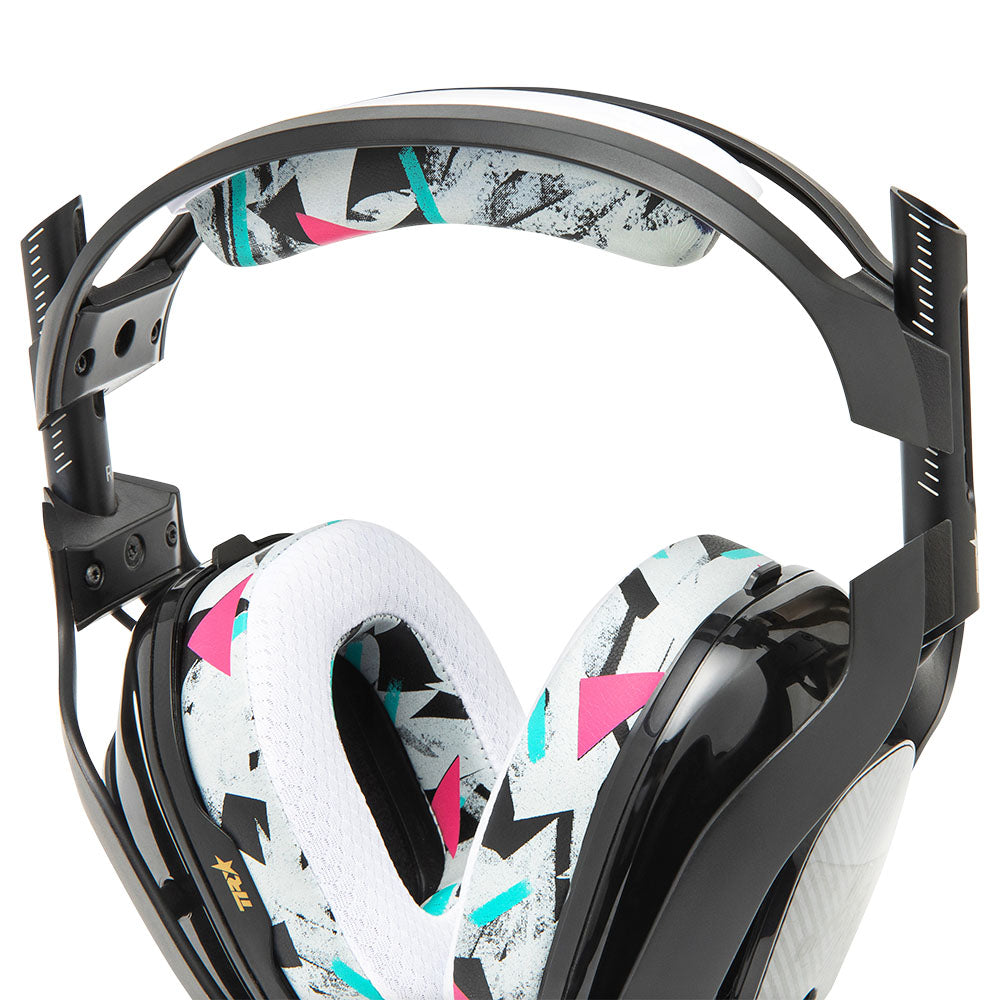 WC BandZ A40 | 90s White