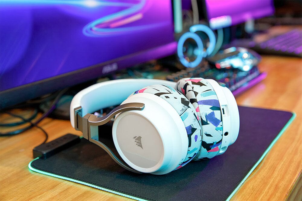 Corsair Virtuoso Leather | 90s White